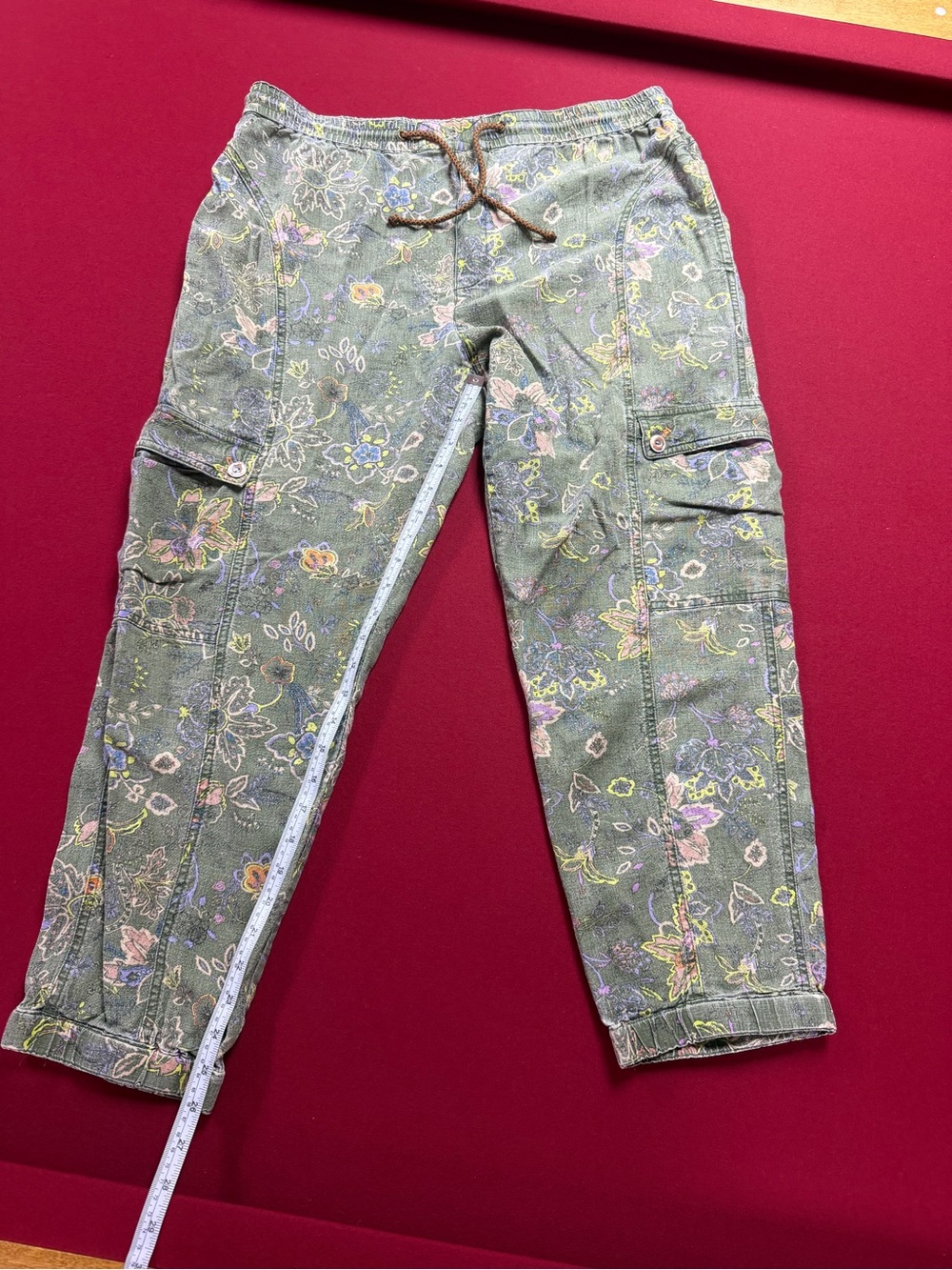 Anthropologie Olive Green Floral-Print Lightweight linen cargo pants